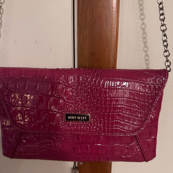 Burgundy Croc-Embossed Chain Strap Bag - Picture 2 of 12